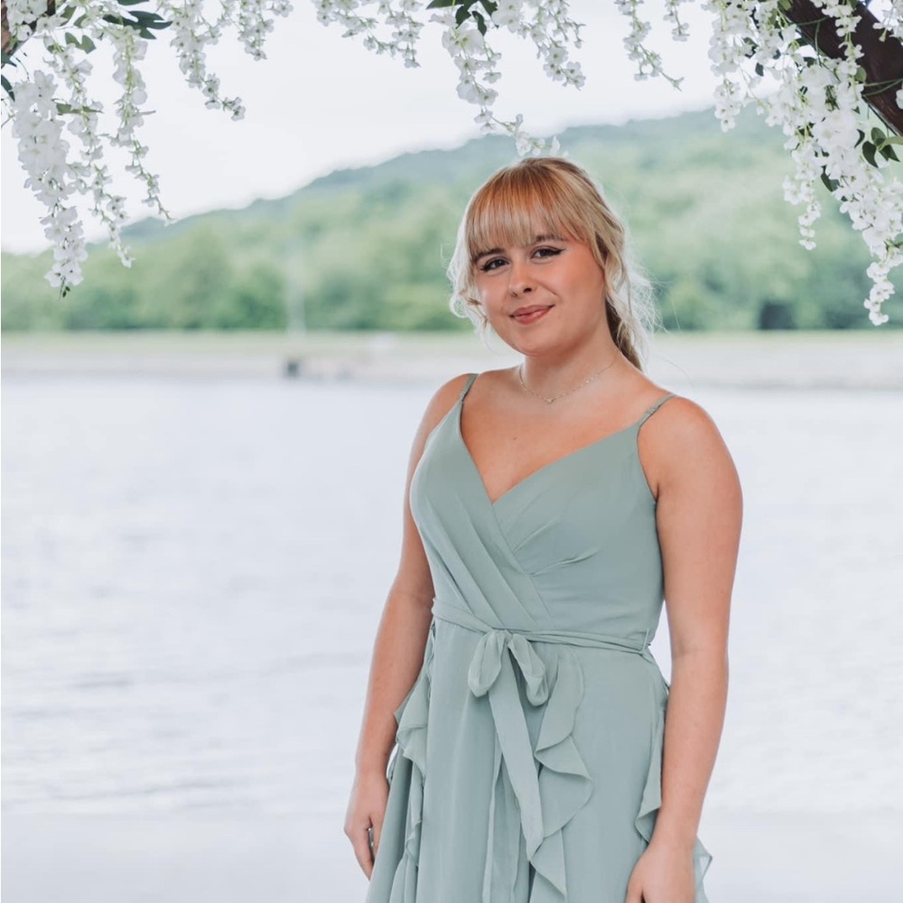 Elegant Sage Green Sleeveless Dress